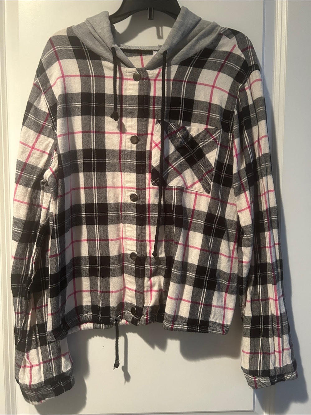 Juniors' Plaid Hooded Button-Up Jacket - Black, White & Pink